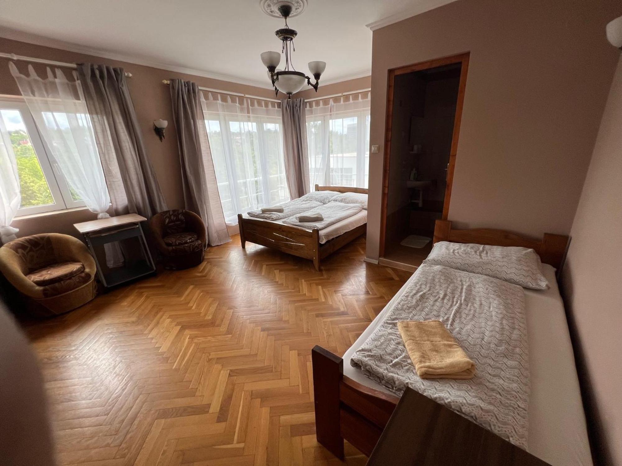 Villamerica Miskolc Quarto foto